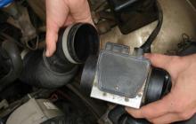 Dmv en el VAZ: restauración de la operatividad Fuente de alimentación del sensor de aire en el VAZ